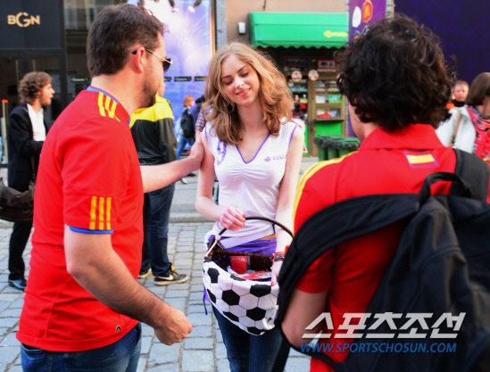 ���ؚW�ޱ���������Ů����2012�W�ޱ�����Ů�������_