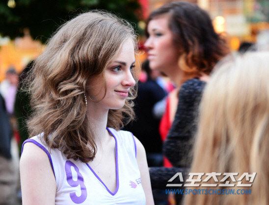 ���ؚW�ޱ���(ch��ng)������Ů����2012�W�ޱ�����Ů�������_(d��)