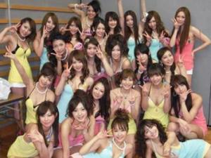 女優(yōu)樂團“麝香葡萄”將解散 初代首領(lǐng)蒼井空飆淚