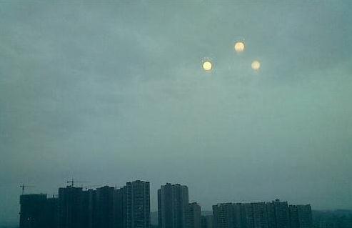 ���K�Ϻ����3��̫ꖣ��Ͼ����쵹��΢Ц�ʺ磬���ҷQ����ĩ���ǻ���