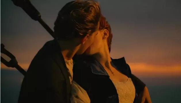 情人節(jié)用專屬唇印鎖住男朋友!濟(jì)南海峽抖音曬唇印大賽火熱開啟! http://m.la-vie-en-rose.cn/upload_files/article/98/202202/27_1644398086_xk9vc_.jpg