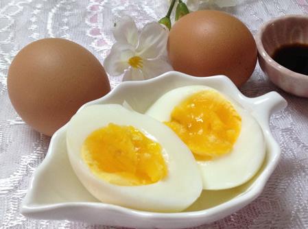 剛煮熟的熱雞蛋能用冷水冷卻嗎？熱雞蛋忌用涼水冷卻