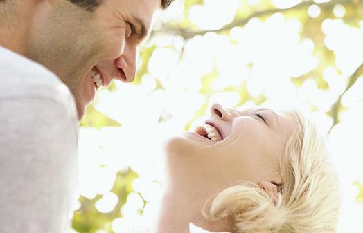 揭秘男人熱戀中的18個心理變化