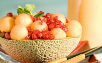 臉上有黑斑怎么辦？西紅柿汁去除黑斑