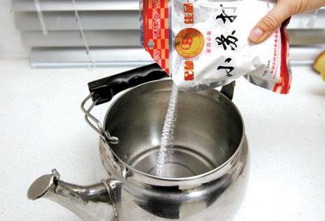 電熱水壺怎么除垢？電熱水壺除垢方法
