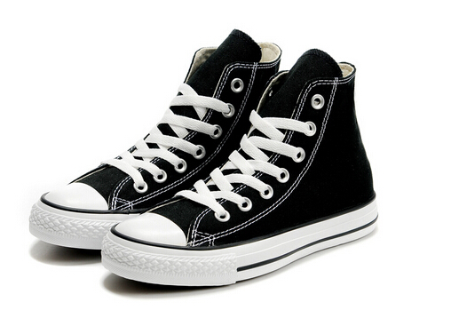 白色帆布鞋怎么洗?板鞋清洗方法