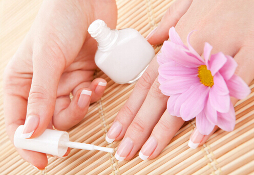 指甲油怎么洗?衣服上的指甲油怎么洗