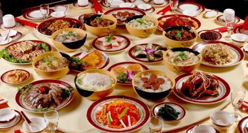 春節飲食勿貪嘴，科學飲食避免“三多一少”