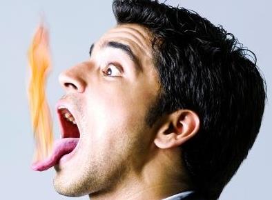 口腔“上火”喝涼茶有用嗎？口腔上火吃什么好