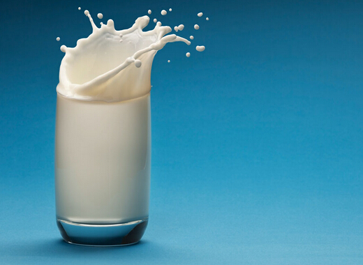 感冒吃藥能喝牛奶嗎？感冒不能吃什么東西？