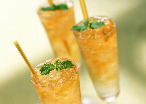 常喝甜飲料的人要當心脂肪肝