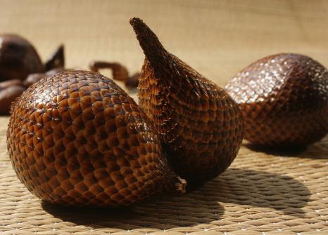 蛇皮果怎么吃？吃蛇皮果的注意事項(xiàng)