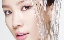 三個小妙招終結額頭痘 美麗額頭露出來