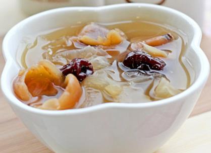 陰虛火旺怎么食療？4款養生飲品喝出好氣血