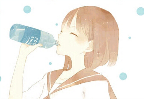 不要使用彩杯喝水-喝水用哪種杯子最健康？