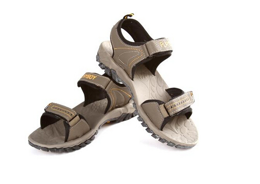 沙灘鞋和涼鞋的區別-沙灘鞋選購技巧