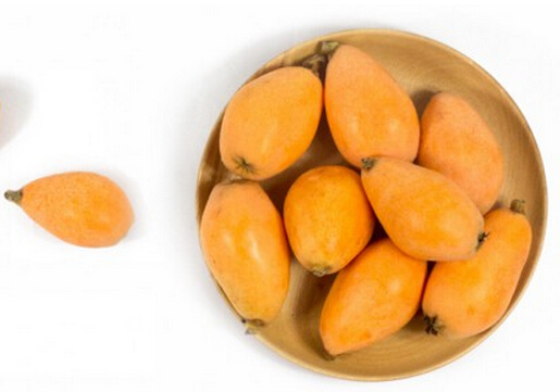 百合枇杷羹怎么做？枇杷能生津止渴助消化