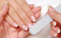 指甲有豎紋？身體健康大問題