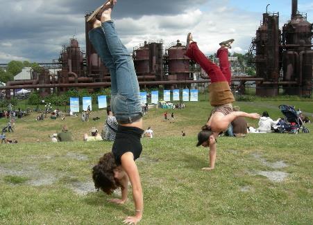 經常倒立有什么好處?倒立(拿大頂)的好處和壞處