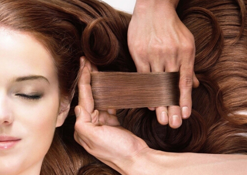 吃什么對頭發好？吃核桃三文魚可護發