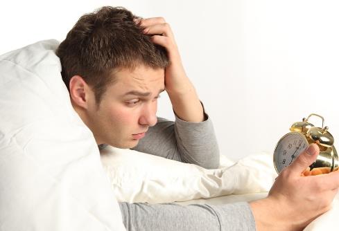 經常失眠會引起哪些疾病？經常失眠的危害