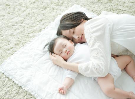 睡覺(jué)流口水是怎么回事?成人、寶寶睡覺(jué)流口水怎么辦