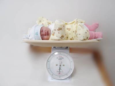 如何照顧好早產寶寶？早產兒喂養的注意事項