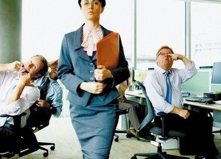 與同事間關(guān)系緊張如何解決？如何與同事相處好