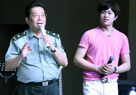 李雙江之子李天一涉輪奸細(xì)節(jié)曝光，強(qiáng)行帶至賓館內(nèi)恐嚇后輪流發(fā)生性關(guān)系