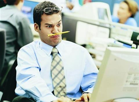 聰明人要學(xué)會職場裝傻:職場處世之道之大智若愚才是真智慧