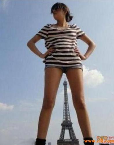 邪惡搞笑內涵圖:搞怪達人與雕像“銷魂”合影(組圖)