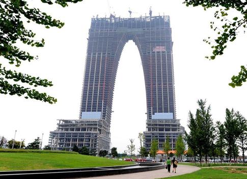 大秋褲穿上大頭鞋：蘇州“秋褲”樓穿上了“方頭鞋”