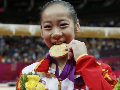 倫敦奧運會中國軍團第33金：平衡木鄧琳琳和眭祿包攬金銀