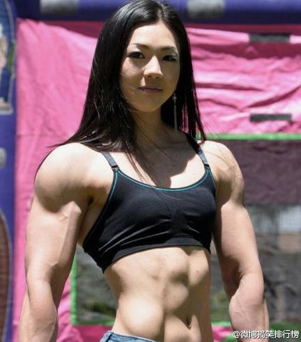 蘿莉肌肉女走紅：韓國健身美女清純可愛蘿莉臉魔鬼肌肉身材