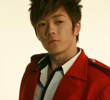 三毛孟志超個(gè)人資料圖片，童星三毛扮演者孟志超生活照曝光，快男王櫟鑫