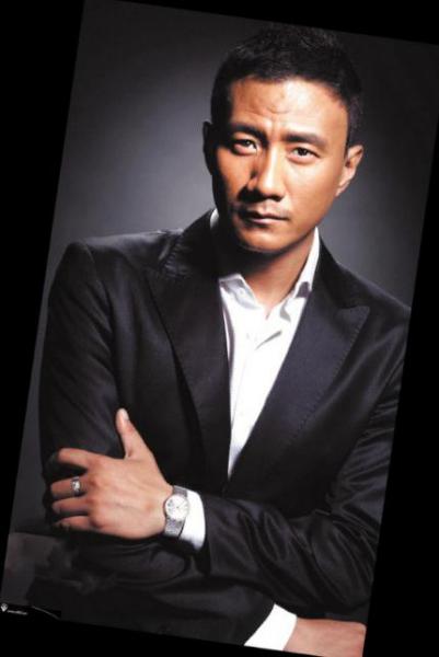 胡寶善個人資料簡歷，著名影星胡軍之父，愛好打羽毛球