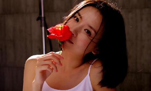 鎖骨放不下硬幣？教你練就性感鎖骨！