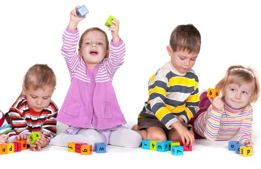 培養(yǎng)嬰兒交往能力的方法有哪些？