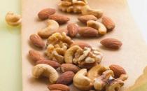 補腎食譜：菜葉地黃肉圓包