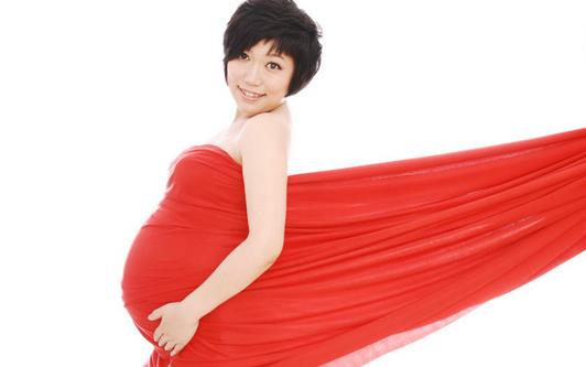 嬰兒會跟頭發爭營養?孕婦什么發型最好?