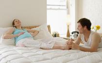 忙碌的爸爸應該怎么照顧準媽媽呢？