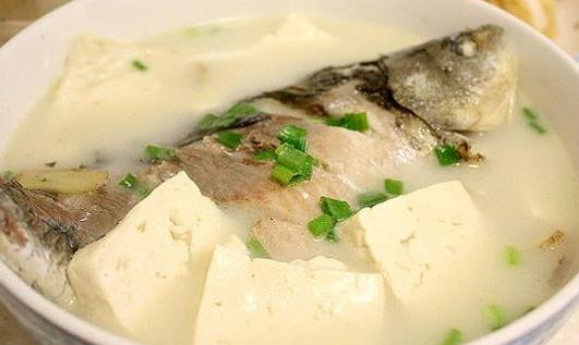 產后催奶喝奶白湯有用嗎？