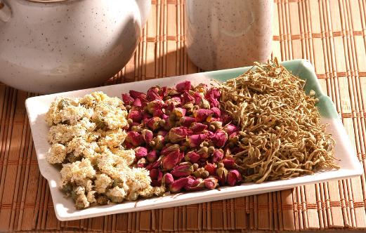 芙蓉花茶的功效:芙蓉花茶可降血壓