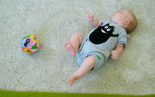 通過尿尿可以看寶寶吃飽了嗎？