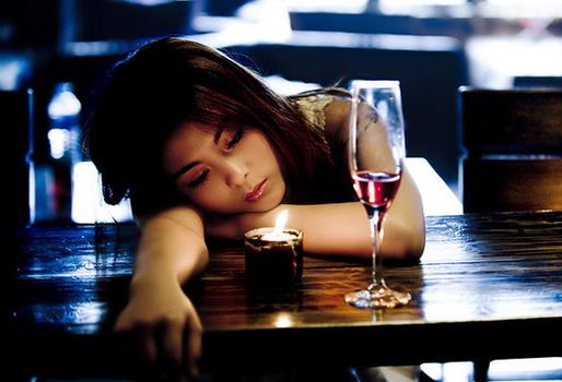 喝酒喝醉了惡心怎么辦?醉酒后吃什么食物最解酒