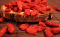 枸杞泡水有什么好處？怎么吃枸杞更好？