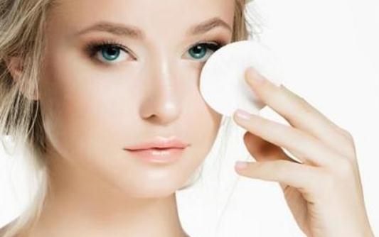 各種臉型如何靠發型變小臉？