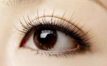 眼部長脂肪粒？教你有效去除脂肪粒