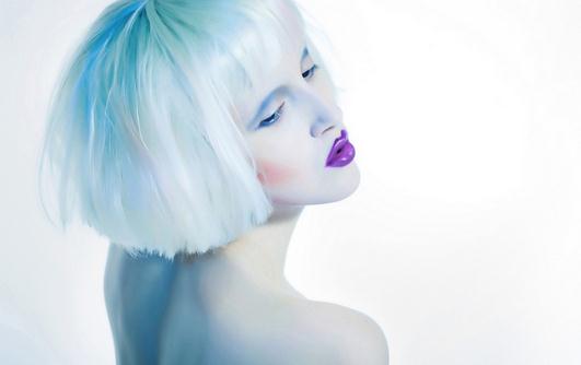 大油田容易暈妝？教你如何保持妝容持久