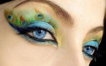 眼部肌膚提前衰老？眼妝拯救你！